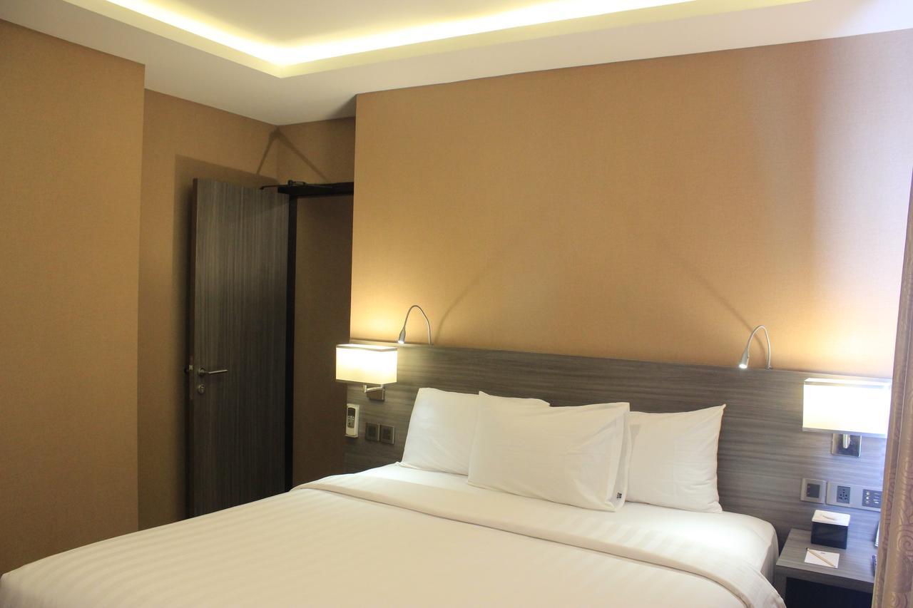 Biz Hotel Batam Нагоя Екстериор снимка