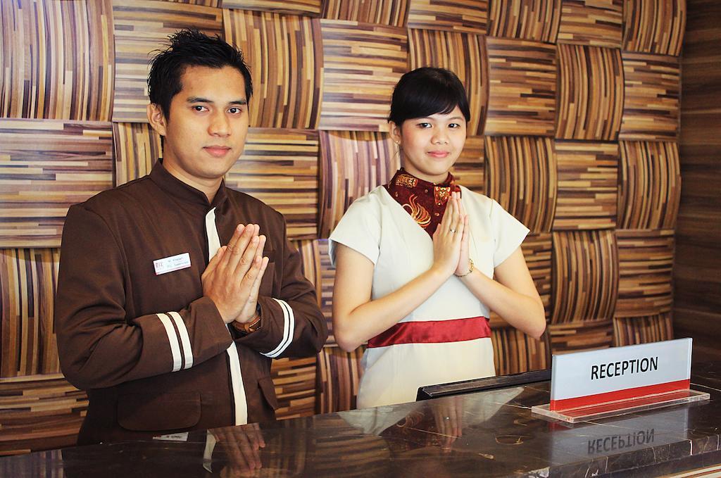 Biz Hotel Batam Нагоя Екстериор снимка