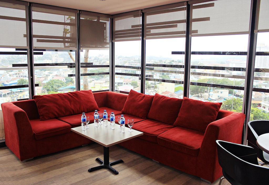 Biz Hotel Batam Нагоя Екстериор снимка